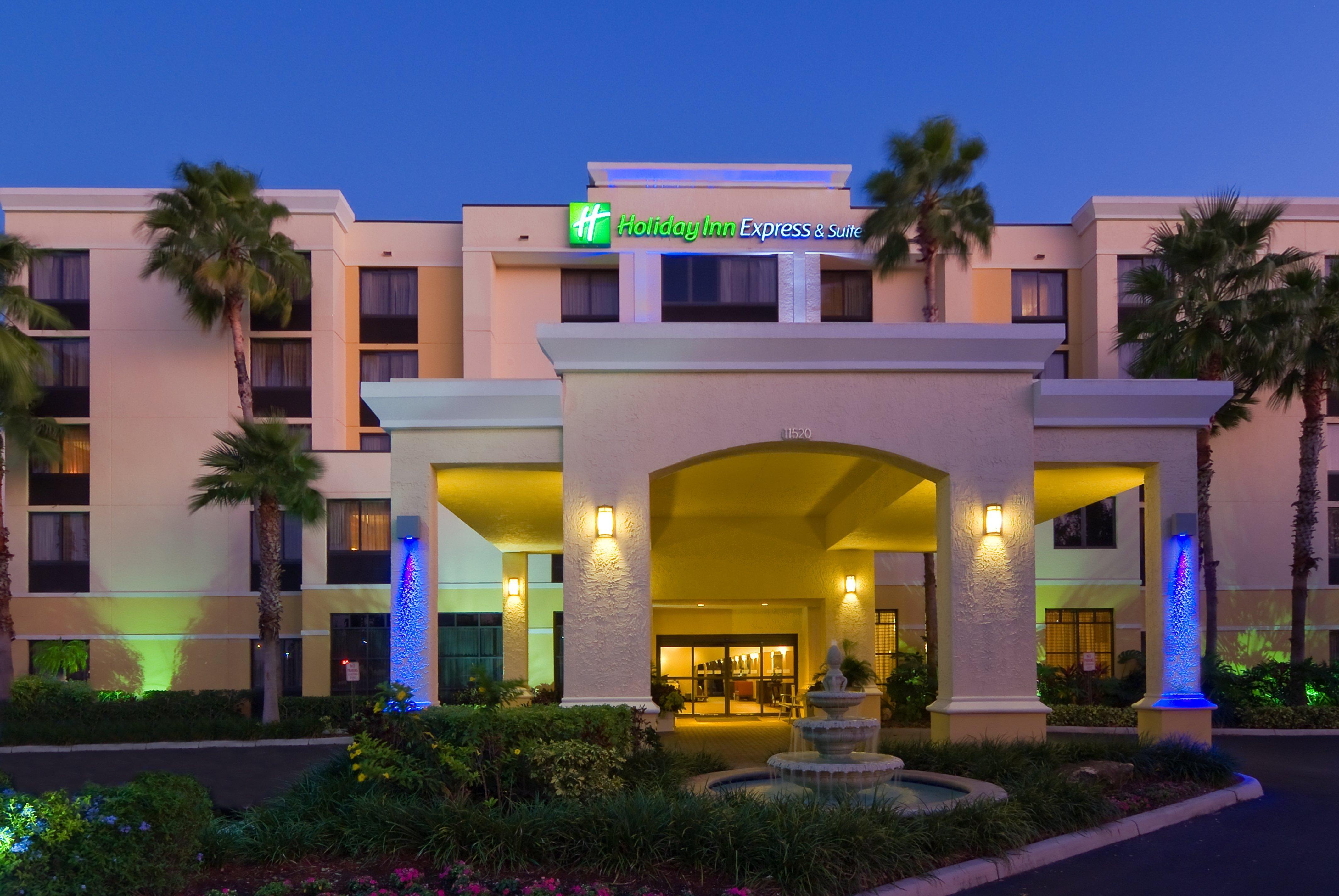 Holiday Inn Express Hotel & Suites Kendall East-Miami By Ihg Exterior photo