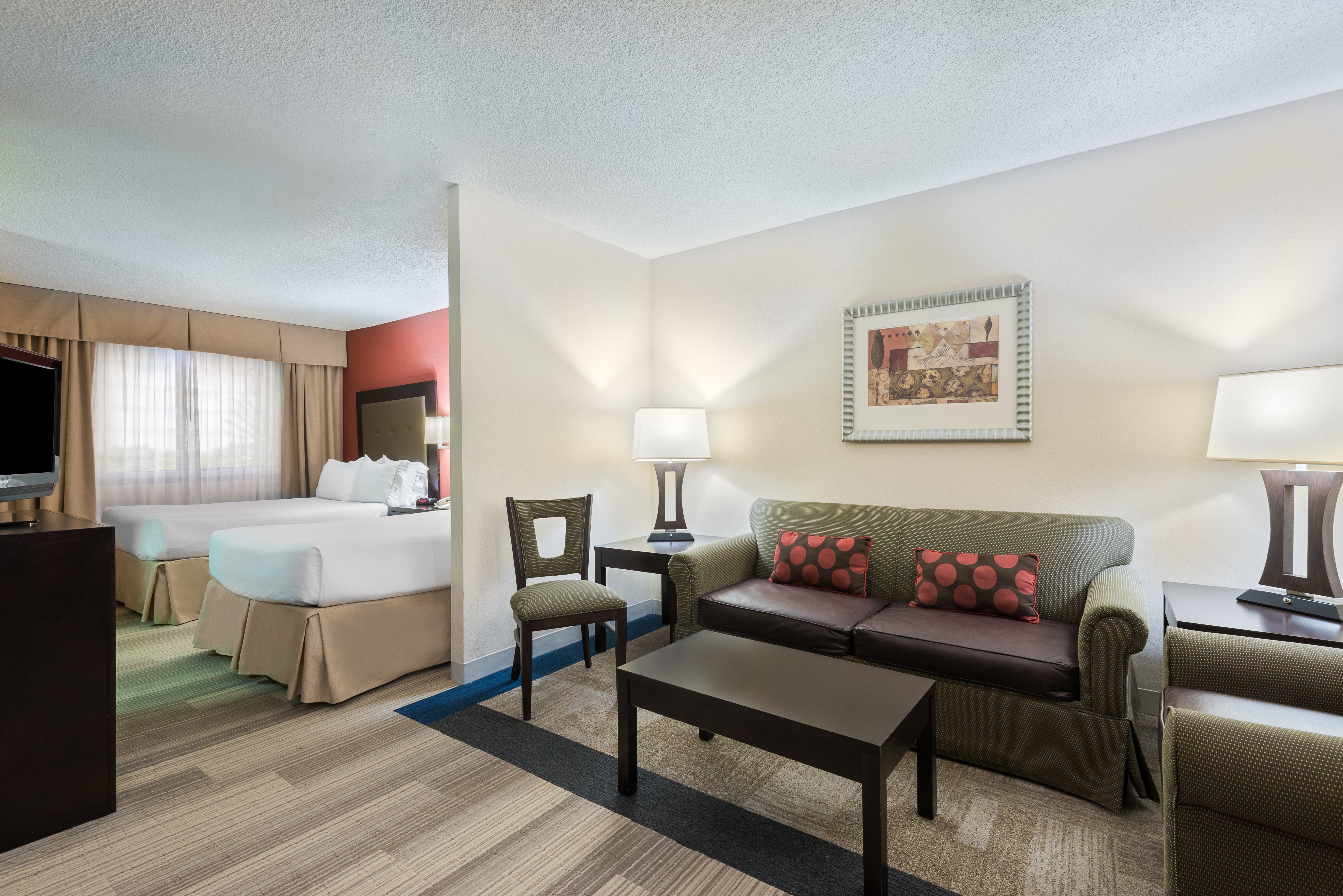 Holiday Inn Express Hotel & Suites Kendall East-Miami By Ihg Exterior photo