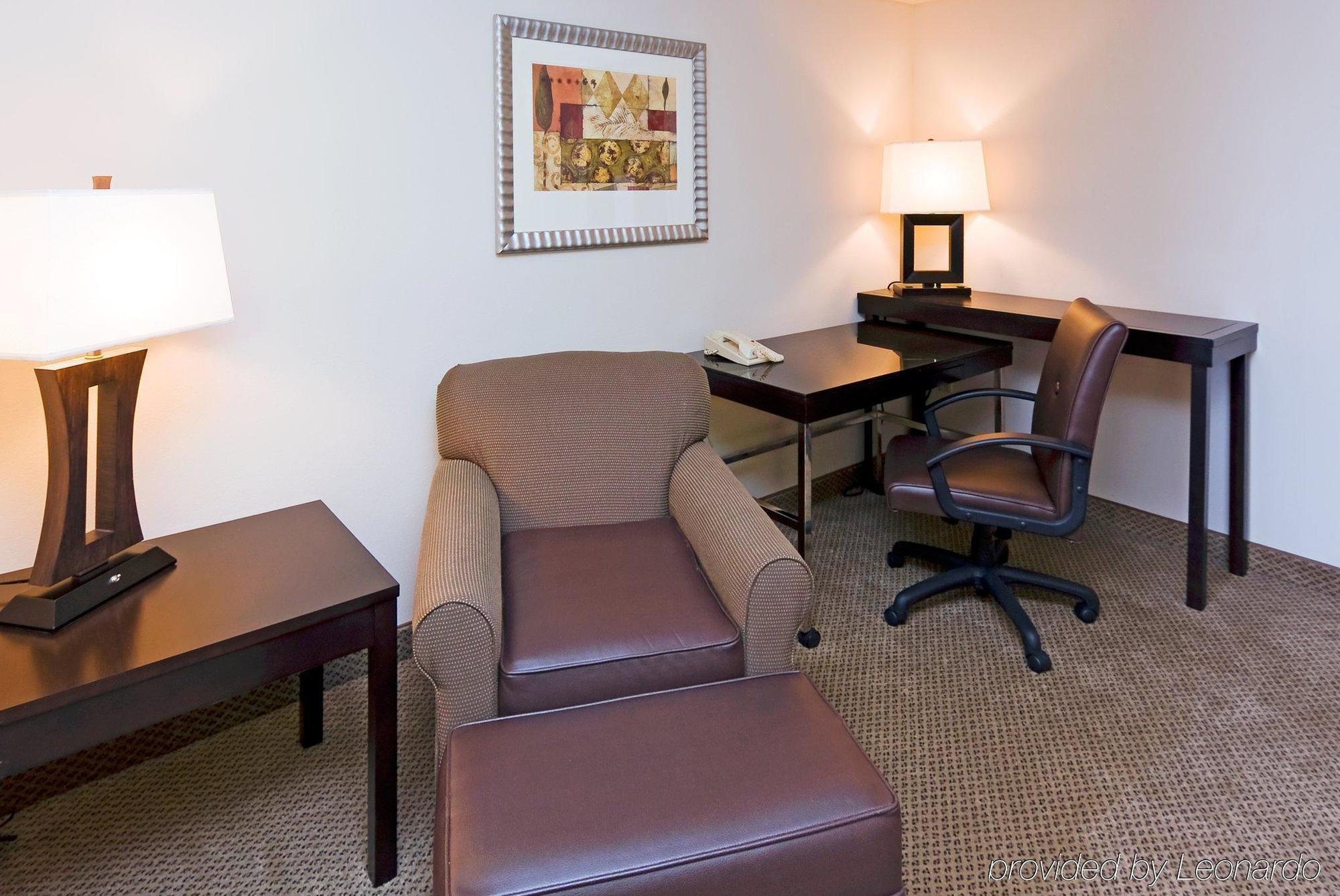 Holiday Inn Express Hotel & Suites Kendall East-Miami By Ihg Room photo
