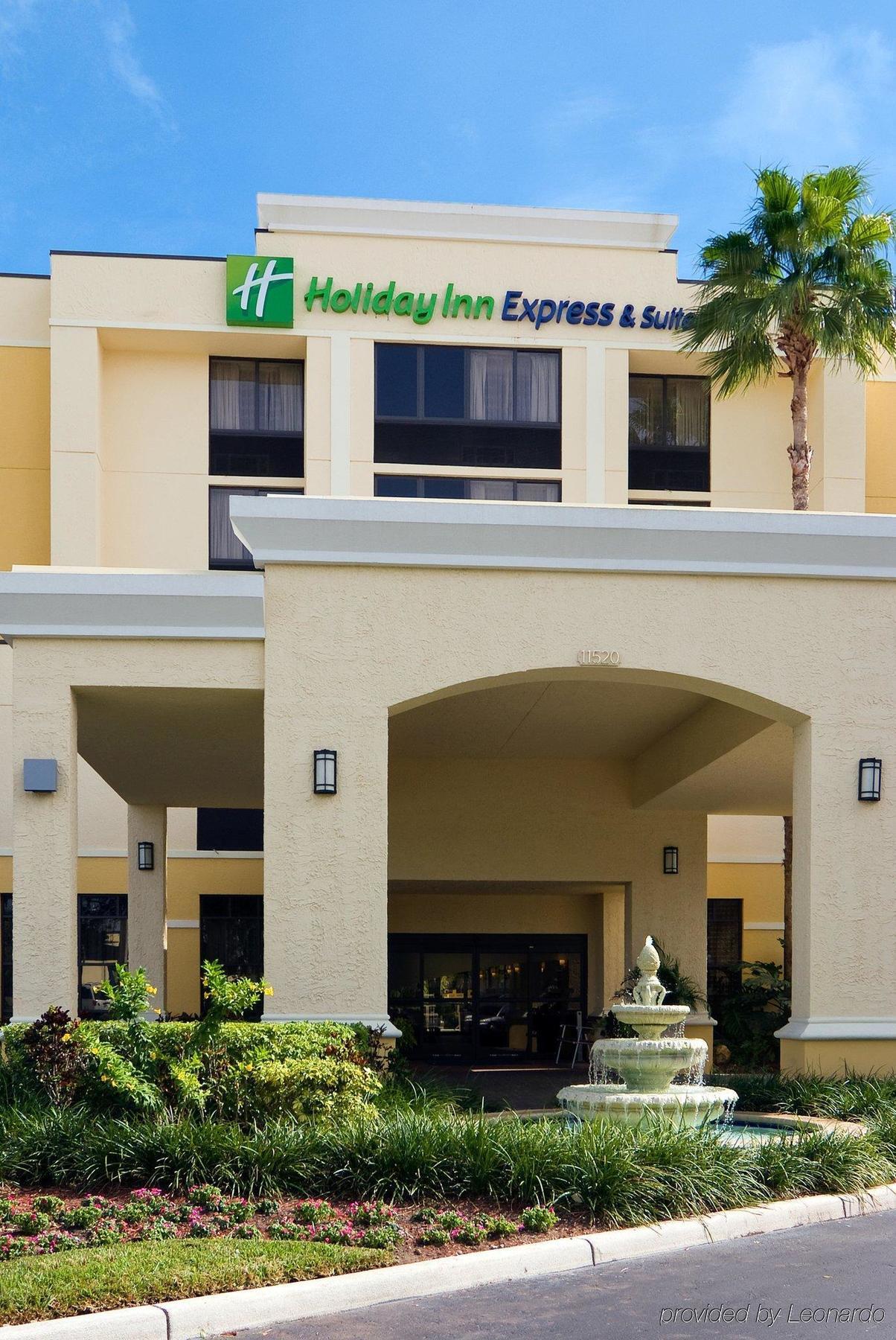 Holiday Inn Express Hotel & Suites Kendall East-Miami By Ihg Exterior photo